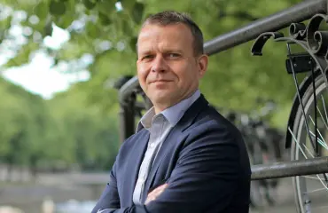 Ministeri Petteri Orpo juhli 15-vuotishääpäiväänsä: Tapasi tulevan vaimonsa yökerhossa!