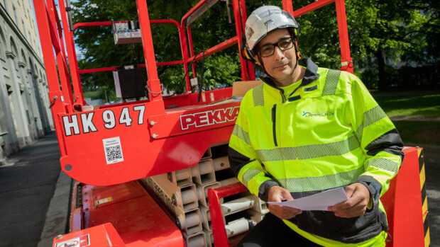 Kohujuristi Heikki Lampela uudesta aluevaltauksestaan: Mutkatonta ja vapautunutta! ”Tunnelma on eri kuin oikeussalissa!” Heikki Lampela lähti rakennusalalle.