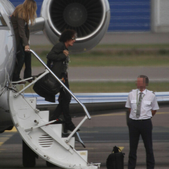 Hollywood Vampires teki pikavisiitin Suomeen: Alice Cooper toteutti fanien haaveita - paparazzikuvat! joeperry