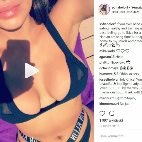 Upeakroppainen Sofia Belórf bailasi viikonloppuna Ibizalla - uuh, mikä asukokonaisuus! Katso myös kuuma bikinivideo! Sofia