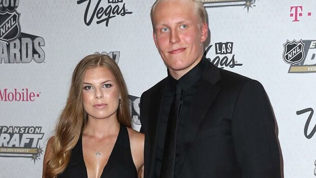 NHL-tähti Patrik Laineen tyrmäävä tyttöystävä kerää kehuja: ”Äijällä on hot muija!” patrik laine