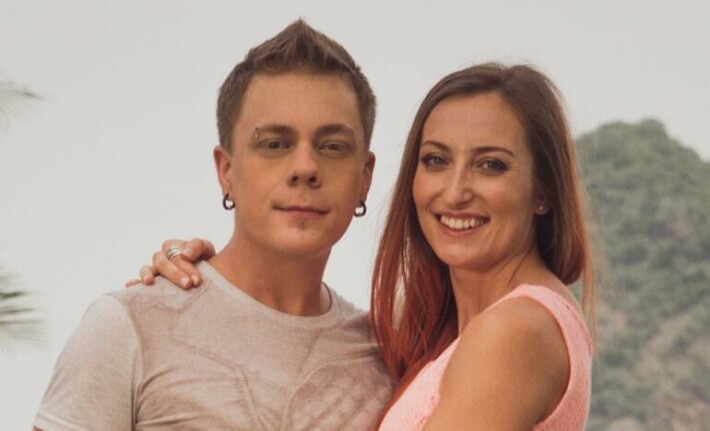 Lempi leiskui Temptation Island Suomen 24h-treffeillä - Minna ei pystynyt nauttimaan seksistä täysillä: ”Outo tilanne ja ahdistava ympäristö!” markus ja minna