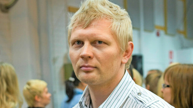 Kobra puri Marko Asellia kaulaan Selviytyjät-kuvauksissa – lähiomaiset tai vaimo eivät tienneet hengenvaarallisesta tilasta mitään! Marko Asellin vaimolle ei kerrottu onnettomuudesta.
