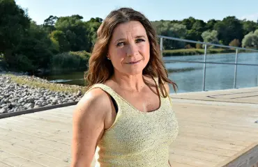 Teini-ikäisenä Syksyn sävelen voittanut Anja Niskanen muistelee menestysaikojaan: Minua pyydettiin laihduttamaan!