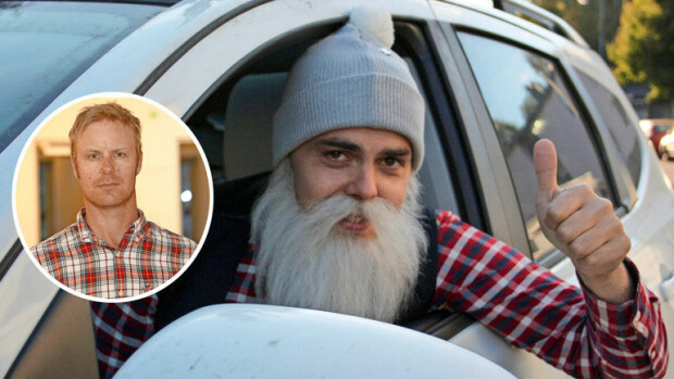 Skandaalissa ryvettynyt Brother Christmas jatkaa hyväntekeväisyyttä rahankeräysluvan päättymisestä huolimatta - myi Mikko Ilosen golflaukun 13 500 eurolla! Mikko Ilonen ja Ari Koponen tekevät yhteistyötä.