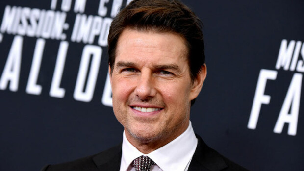 Huhhuh, Tom Cruise osti jättimäisen ökyasunnon skientologien päämajan naapurista - katso! Tom Cruise osti ökykämpän.