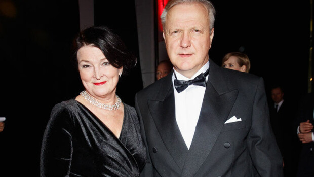 Paparazzi iski: ex-ministeri Olli Rehn viiletti kadulla romanttisesti - kuva! Olli ja Merja Rehn nähtiin Porissa.