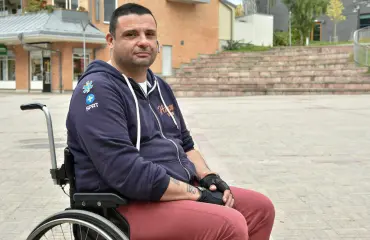 Turun terrori-iskun sankarille uskomaton kunnianosoitus – kuningatar Elisabet palkitsee Hassan Zubierin!