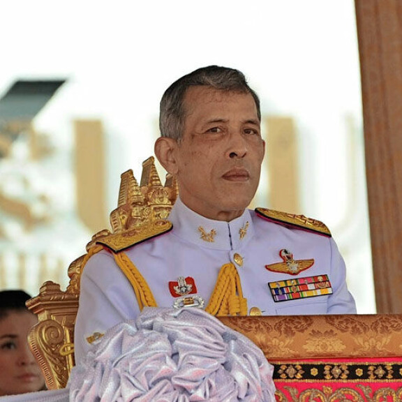 Mikko kertoo Thaimaan kuninkaan kutsuneen hänet teelle. Mikko kertoo Thaimaan kuninkaan kutsuneen hänet teelle.