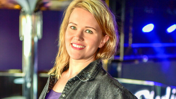 Uusi tangokuningatar Saana Sassali on helsinkiläistynyt Lapin tyttö – ”Ollaanhan me pirun kommeita!” Saana Sassali on uusi tangokuningatar.