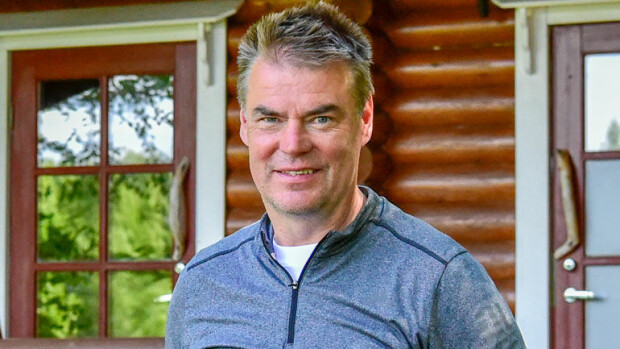 Oho, Raimo Helmisellä hulppea lomakeidas Tampereella! Raimo Helminen esittelee kesämökkinsä.