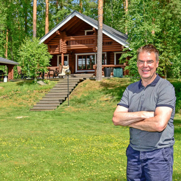 Raipe rakennutti mökin 1980-luvun lopulla. – Tänä vuonna rakentamisesta tulee kuluneeksi 30 vuotta. Raipe rakennutti mökin 1980-luvun lopulla. – Tänä vuonna rakentamisesta tulee kuluneeksi 30 vuotta.