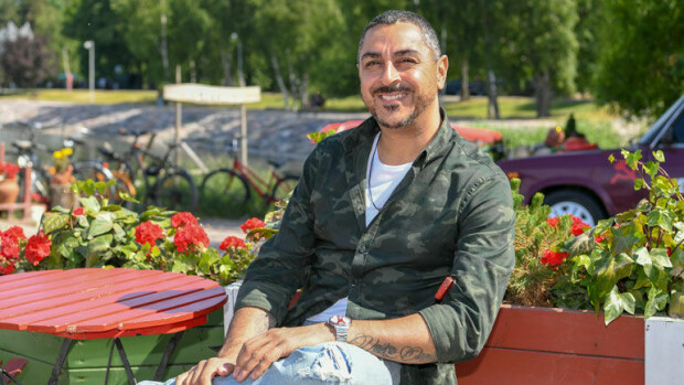 Tv-ohjelmat tekivät Arman Alizadista miljonäärin – ”Raha on väärä motiivi tähän työhön!” Arman Alizad takoo rahaa tv-ohjelmilla.