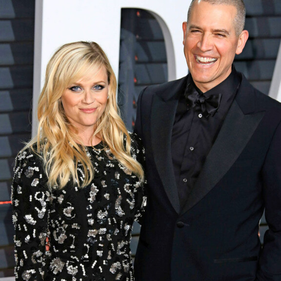 Hollywood-tähden Reese Witherspoonin juuret ovat syvällä Tennesseessä: Myy kakkoskotiaan kotikulmiltaan - kurkista sisälle Reesen kotiin! Reese Witherspoon ja Tim Toth