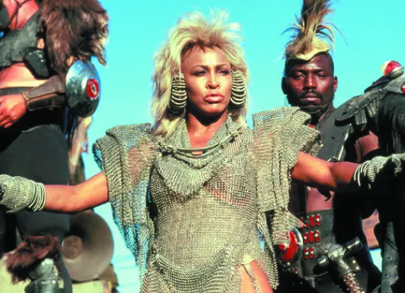 Tina Turner hurmasi myös valkokankailla – muistatko nämä laulajalegendan elokuvaroolit?