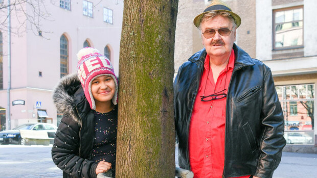 Tom Sjöbergin, 72, tytär Angel, 11, kehuu isäänsä – gangsteritausta ihmetyttää: ”Hän on huolehtivainen isä!” Tom Sjöberg esitteli tyttärensä.