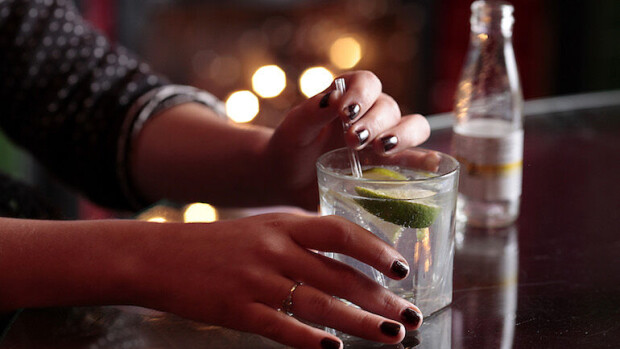 Mitä ihmettä, liukasteita saa nyt myös drinkkien makuisina! Gin & Tonic on nyt myös liukastemaku.