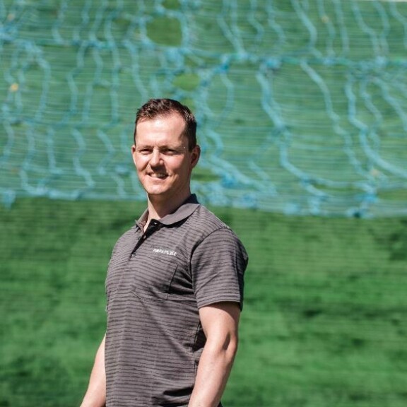 Iivo Niskanen ja Sami Jauhojärvi ottivat hurjan haasteen vastaan - valloittivat Lahden suurmäen juoksemalla! Kuvat! Sami Jauhojärvi