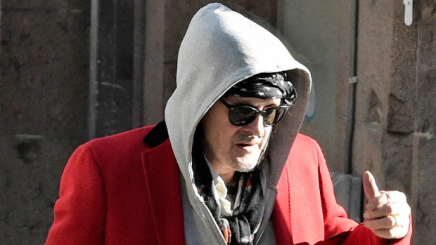 Seiska löysi julkisuudesta kadonneen Andy McCoyn: tältä hän näyttää nyt – kuvat! Paparazzi bongasi Andy Mccoyn.