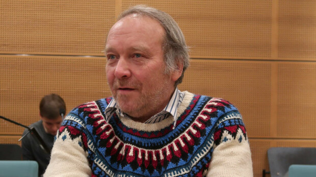 Teuvo Hakkaraiselta suorasukainen vastaus syytteisiin seksuaalisesta ahdistelusta ja pahoinpitelystä – ”Huumorihommaa eikä mitään muuta!” Teuvo Hakkarainen sai syytteen ahdistelusta.