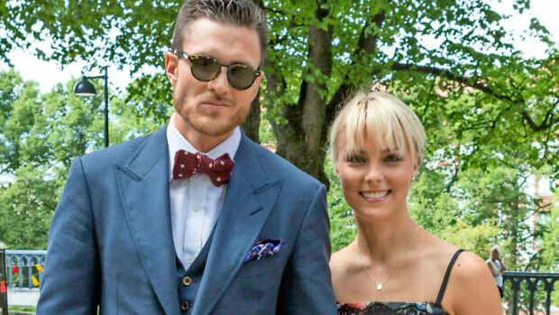 Huh, mikä suudelma ja hääpari! Kiira Korven ja Arthur Borgesin häkellyttävän romanttiset hääkuvat julki - katso! Kiira Korpi ja Arthur Borges