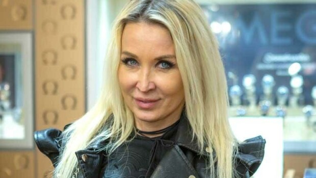 Huhhuh! Susanna Penttilä ei halkion koossa pihtaile - katso kiusoitteleva kuva! Susanna Penttilä