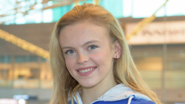 Jääprinsessa Emmi Peltonen, 18, on tyrmäävän upea kaunotar - sometili on kuin mallikatalogi! Katso! Emmi Peltonen