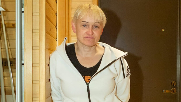 Surmatun palkkamurhaajan Raimo Anderssonin Satu-leski tunnustaa: ”Olin itsekin ammattirikollinen!” Raimo Anderssonin Satu-vaimo oli ammattirikollinen.