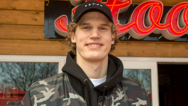 Asepalvelus ohi! Lauri Markkanen julkaisi paljonpuhuvan kuvan