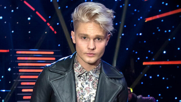 Mitä?! Somen suosikkipoju Benjamin Peltonen poisti kuvat Instagram-tililtään - vaihtaako artisti laulukielensä suomeksi? Benjamin Peltonen