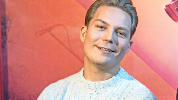 Cheek suostui käsittämättömään vetoon suorassa EVS-lähetyksessä: 100 000 euron panos! Cheek