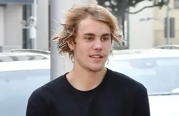 Yyh, Justin Bieberin housuissa melkoinen mälli - onko tämä todellakin sitä, miltä se näyttää? Katso kuva!