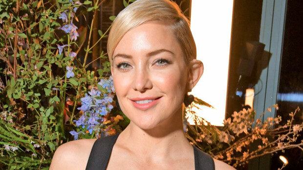 Kahden pojan äiti Kate Hudson hehkuttaa raskausonneaan: 'Tyttö tulossa!' Kate Hudson