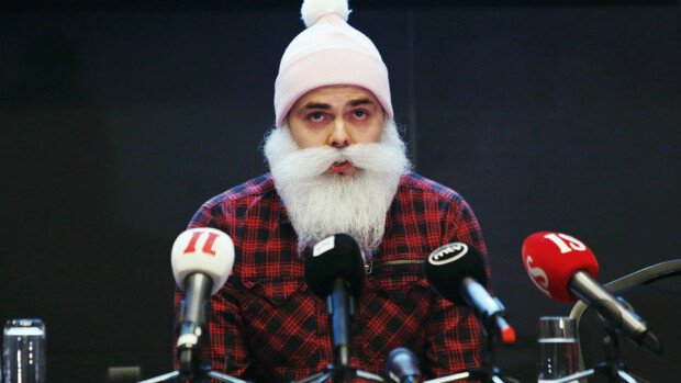 Kavalluksesta epäilty Brother Christmas palasi julkisuuteen – avautui rahakohusta itkuisena: En ole tehnyt mitään väärää tai rikollista! Brother Christmas