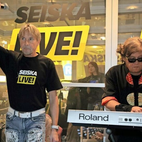 Matti ja Eki keikkailivat yhdessä kahdeksan vuotta. Matti ja Eki keikkailivat yhdessä kahdeksan vuotta.