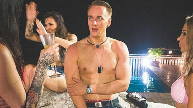 Huhhuh, Temptation Island -Elias järkyttää kuvottavilla puheillaan sinkku-Jonnan hedelmällisyydestä – Amanda Harkimolla kiehuu yli: ”V***u, mikä mulkku oikeesti!' Elias Metsämaa Temptation Island