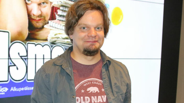 Oho, miten käheä kämppä, Ismo Leikola! Suomalaiskoomikko asuu Kaliforniassa erittäin tasokkaasti – kuva! Ismo Leikola asuu West Hollywoodissa.