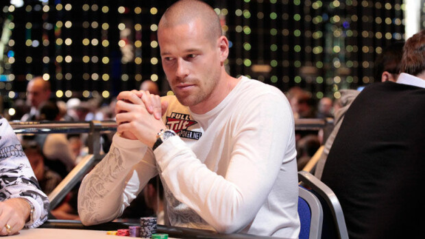 Tiesitkö tätä pokeritähti Patrik Antoniuksesta? Tienannut nettipokerissa yli 13 miljoonaa euroa – tässä on kaunis May-vaimo! Patrik Antonius tekee pokerilla tiliä.