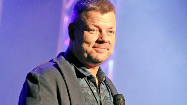 Jari Sillanpään kommentti Tuomas Enbusken lapsista järkytti tv-katsojia: 'Oli jo narkomaanin käsikirjasta!' Jari Sillanpää