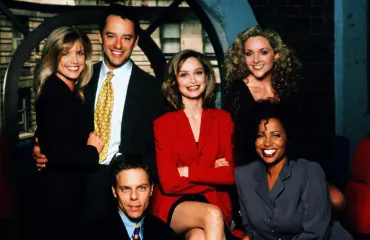 Muistatko Ally McBeal-sarjan? Tältä Calista Flockhart ja muut tähdet näyttävät nykyään - tunnistaisitko edes?! Katso kuvat!