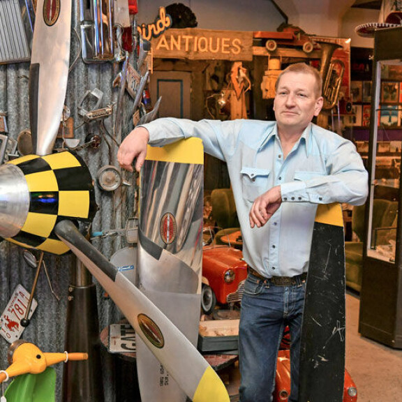 Ilmailuhistoria on lähellä Tomppa Kekäläisen sydäntä. Ilmailuhistoria on lähellä Tomppa Kekäläisen sydäntä.