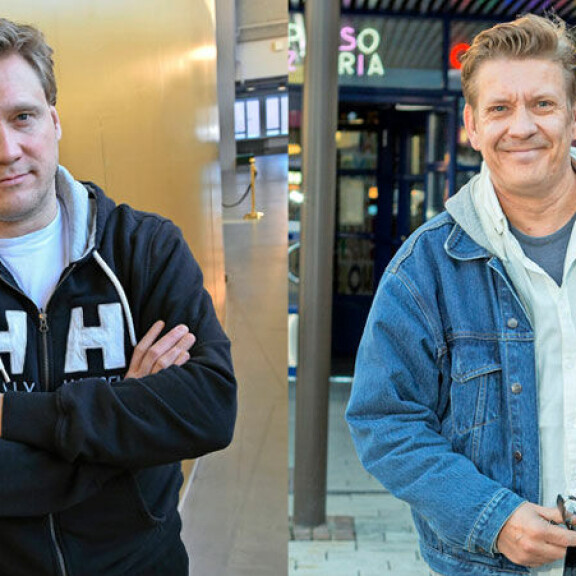 Julkkismiehet laukovat kovaa tekstiä Jussi Parviaisesta uutuuskirjassa: ”Jussi oli nussimishommansa kanssa ihan mahdoton!” Samuli Edelmann ja Santeri Kinnunen olivat Jussi Parviaisen oppilaita.
