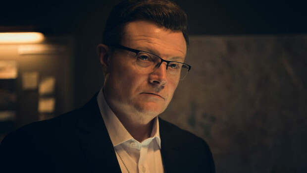 Jari Aarnion rikosvyyhdistä tv-sarja: katso esimakua kevään kohutuimmasta rikosdraamasta! Keisari Aarnio