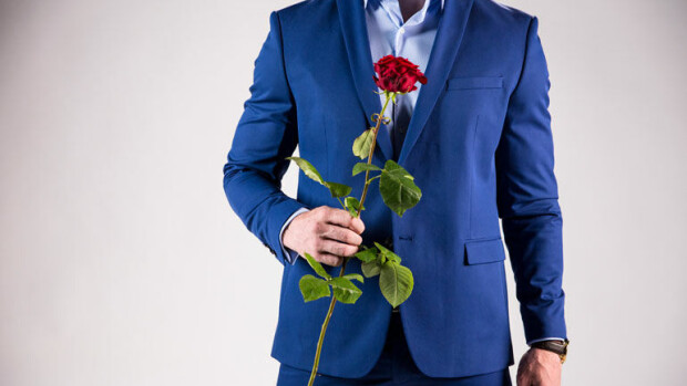 Jymypaljastus! Tässä on Bachelor Suomi -ohjelman uusi unelmien poikamies - nimi julki jo etukäteen: Joni, 33, on entinen liigakiekkoilija! Bachelor Suomi