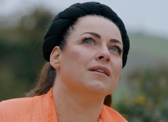 ”Ihan kauhea ajatus, että jättää oman lapsensa”  – Erin Anttila kauhistuu esiäitinsä toimista Sukuni salat -jaksossa