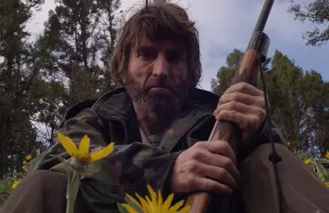 Elokuva-arvostelu: Ted K kertoo Unabomberin tarinan hypnoottisen kauniisti