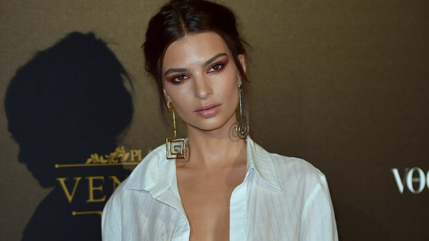 Emily Ratajkowski alasti Vanity Fair -lehdessä – aivan käsittämättömät kuvat emily