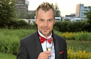 Ex-tangoprinssi Heikki Koskelo julkaisi yhteiskuvan uuden kultansa kanssa – Clara, 34, on hehkeä tanssinopettaja: ”Rakkaus!”