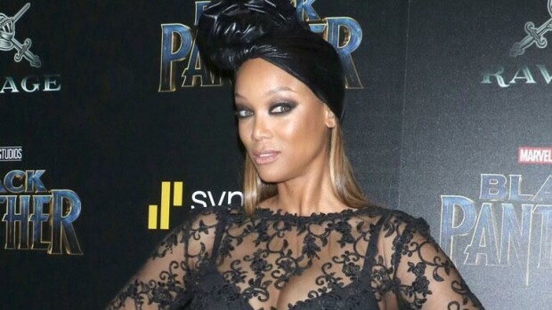 Mitä ihmettä, Tyra Banks näyttää nyt paremmalta kuin 18 vuotta sitten ensi-iltansa saaneessa Coyote Ugly -leffassa - katso! Tyra Banks