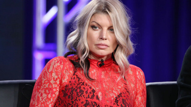 Grammy-voittaja esitti Yhdysvaltain kansallislaulun: esitys meni täysin penkin alle – pystytkö kuuntelemaan irvistämättä?! fergie